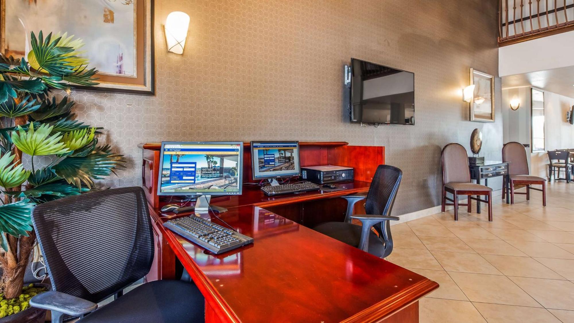 Best Western Plus Main Street Inn Brawley Εξωτερικό φωτογραφία
